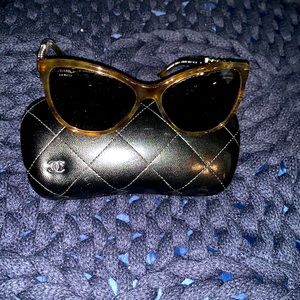 Chanel sunglasses tortoise and silver chain